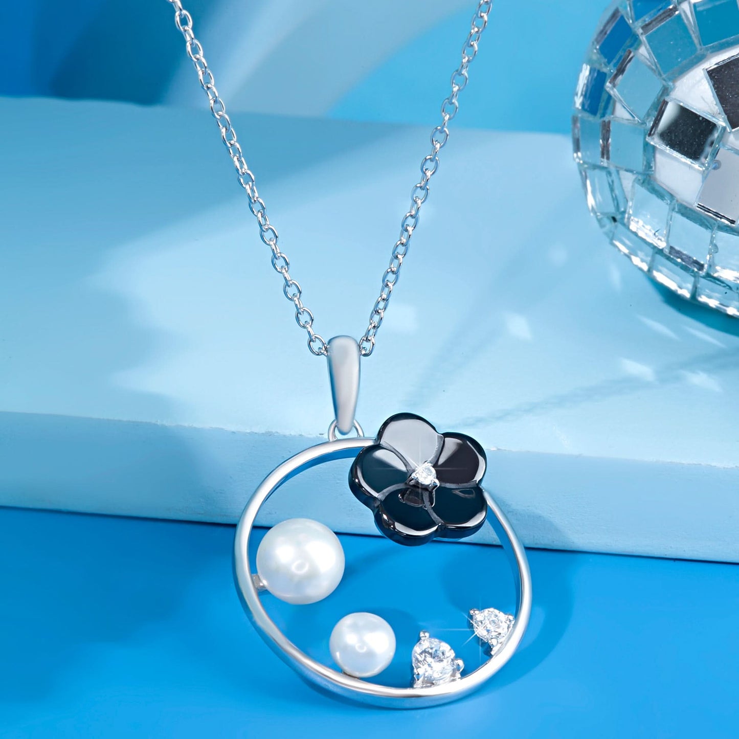 Silver Floral Delight Pendant