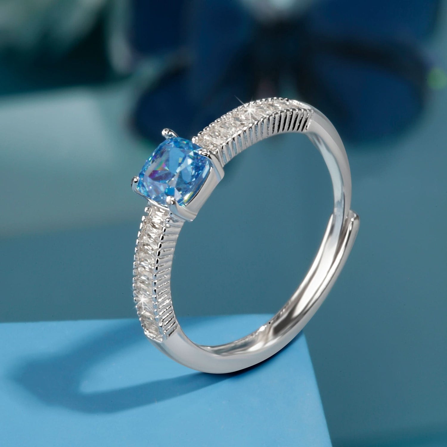 Silver Crystal Blue Ring Silvish
