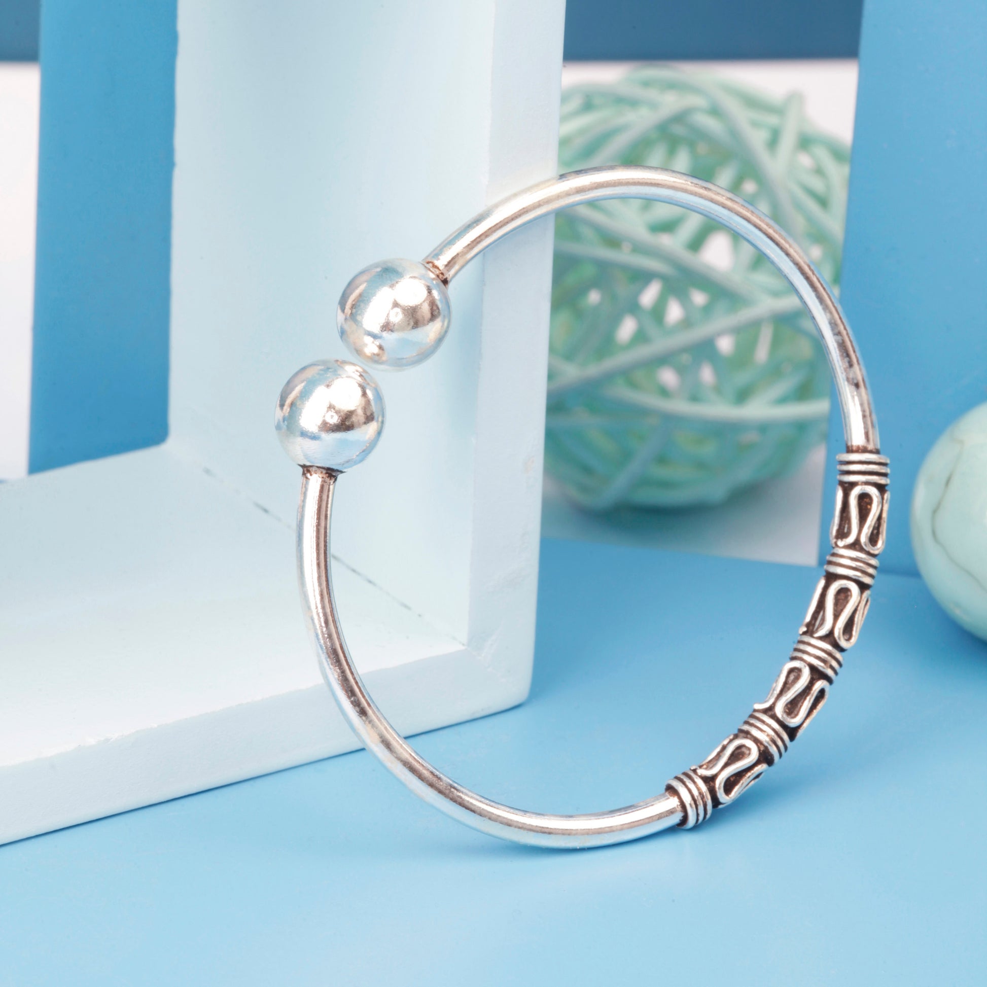 SILVISH 'Thai Bali Pattern' Oxidised Bangle - Anti-Tarnish Contemporary With Blue Background