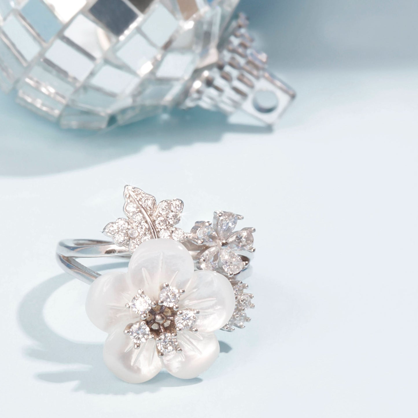 Silver White Floral Elegance Ring