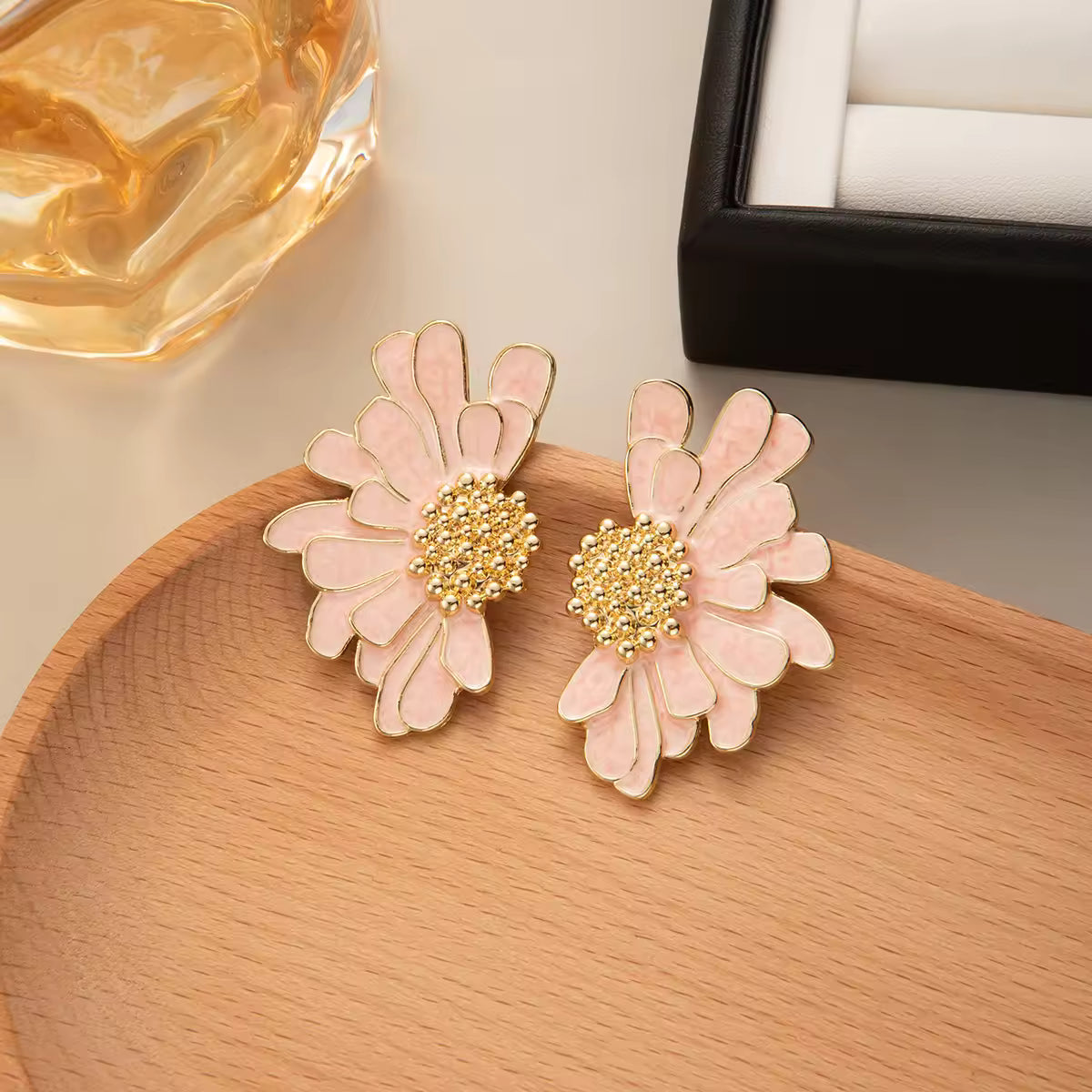Exaggerated Layered Daisy Flower Earrings for Women Yiwu Baochai E-Commerce Firm