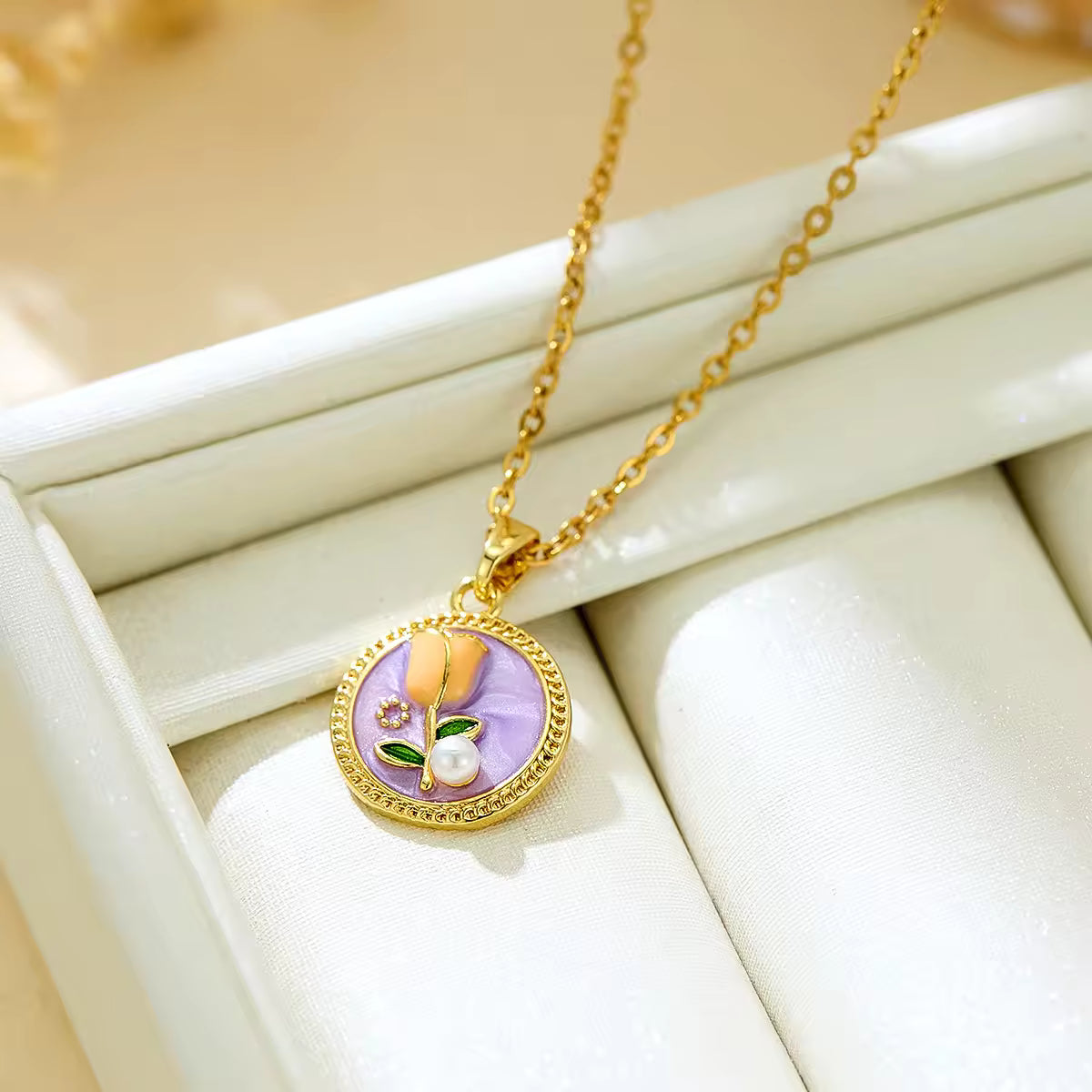 Vintage Garden Drip Oil Floral Pendant