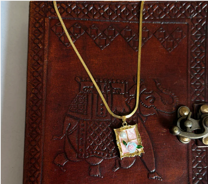 Gold Flat Chain Necklace with Pink Floral Frame Pendant Hunan Haoyi Gift Co., Ltd.