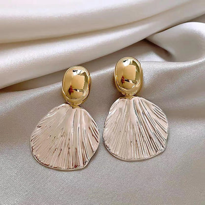 Popular Fashion Silver Needle Drop Shell Earrings for Women