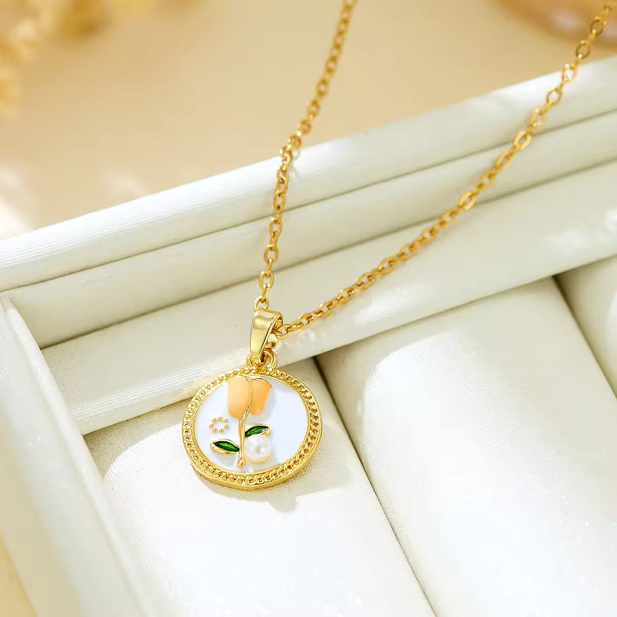 Vintage Garden Drip Oil Floral Pendant