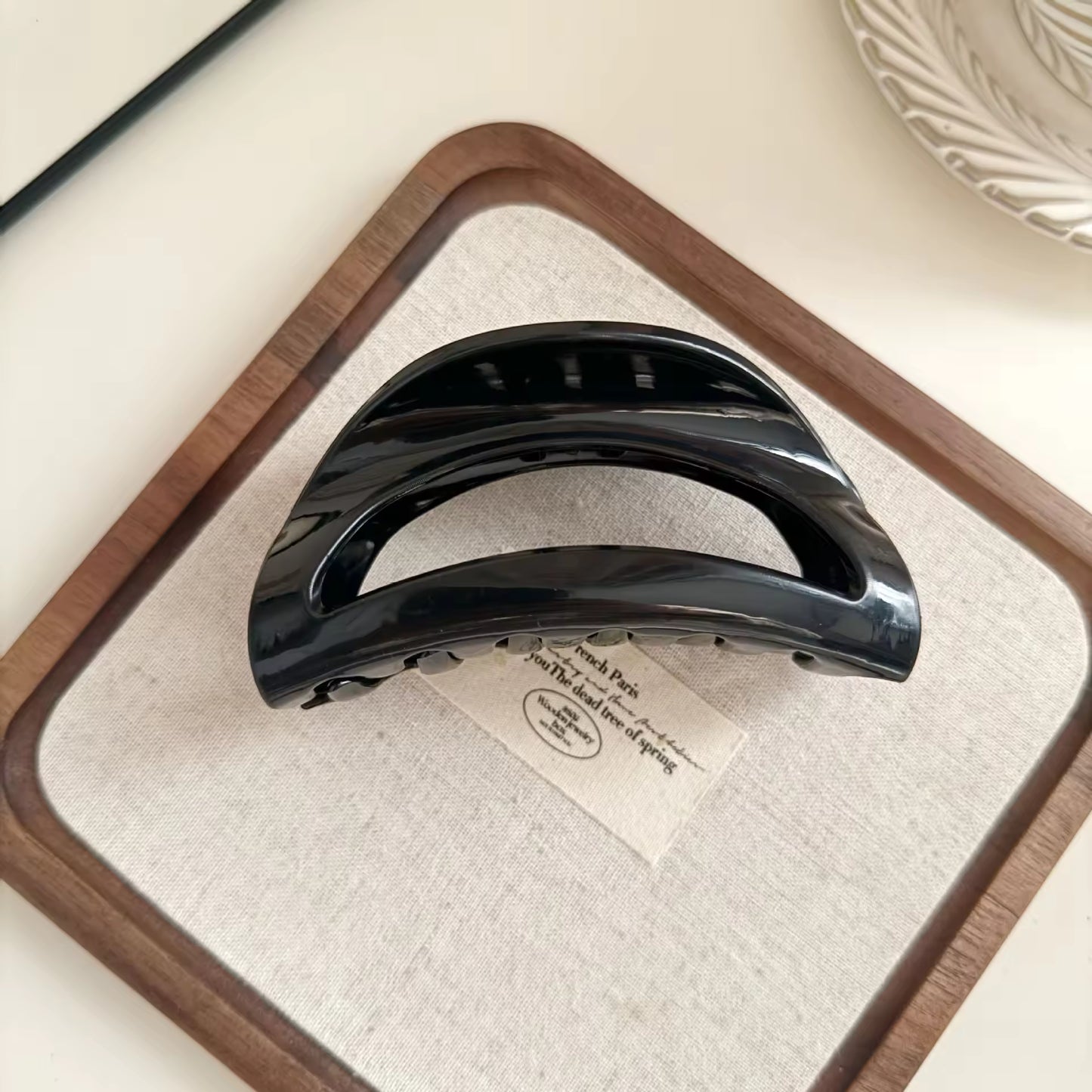 Unbreakable Crescent Moon Claw Clip {Set Of 2} Red & Black